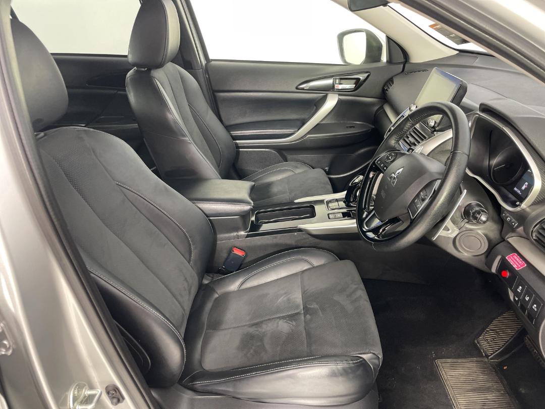 Photo '16' of Mitsubishi Eclipse Cross