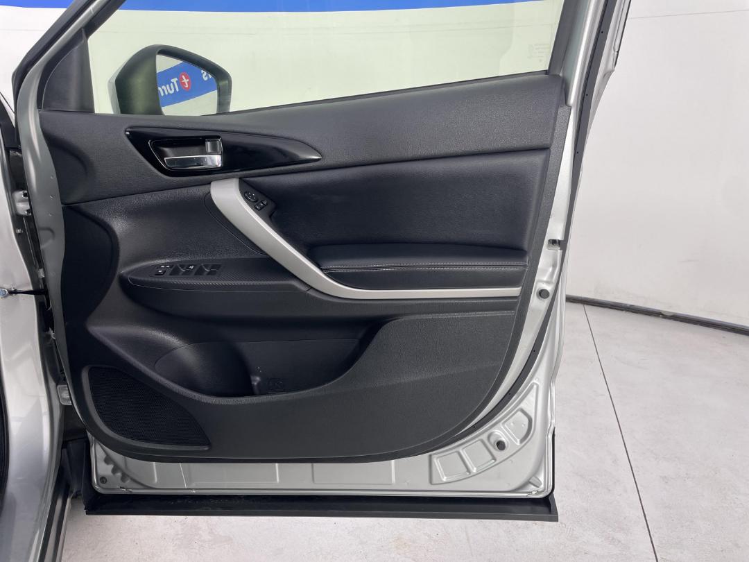 Photo '15' of Mitsubishi Eclipse Cross