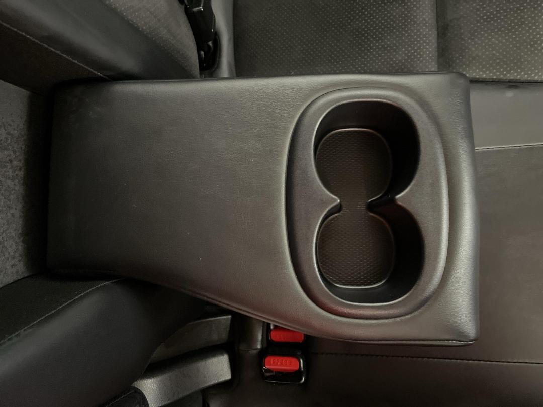 Photo '24' of Mitsubishi Eclipse Cross