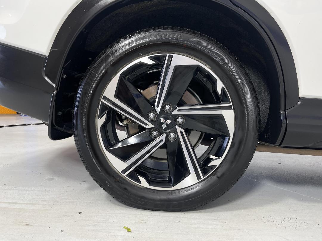 Photo '12' of Mitsubishi Eclipse Cross