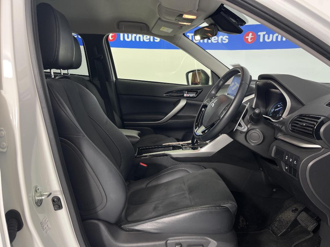 Photo '16' of Mitsubishi Eclipse Cross