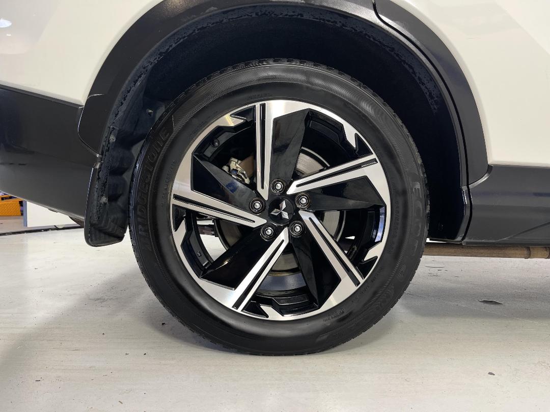 Photo '12' of Mitsubishi Eclipse Cross