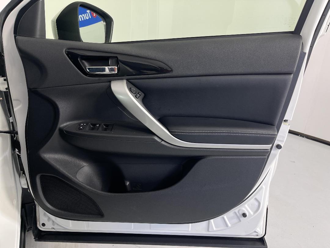 Photo '15' of Mitsubishi Eclipse Cross