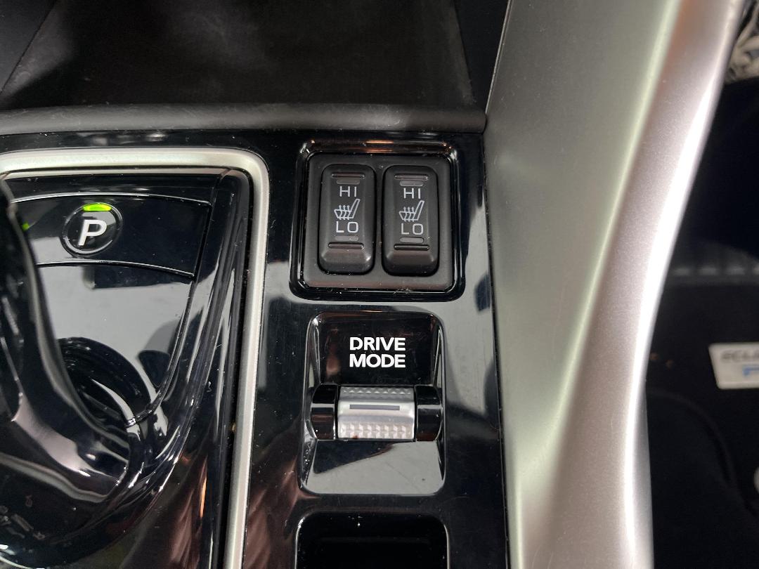 Photo '29' of Mitsubishi Eclipse Cross