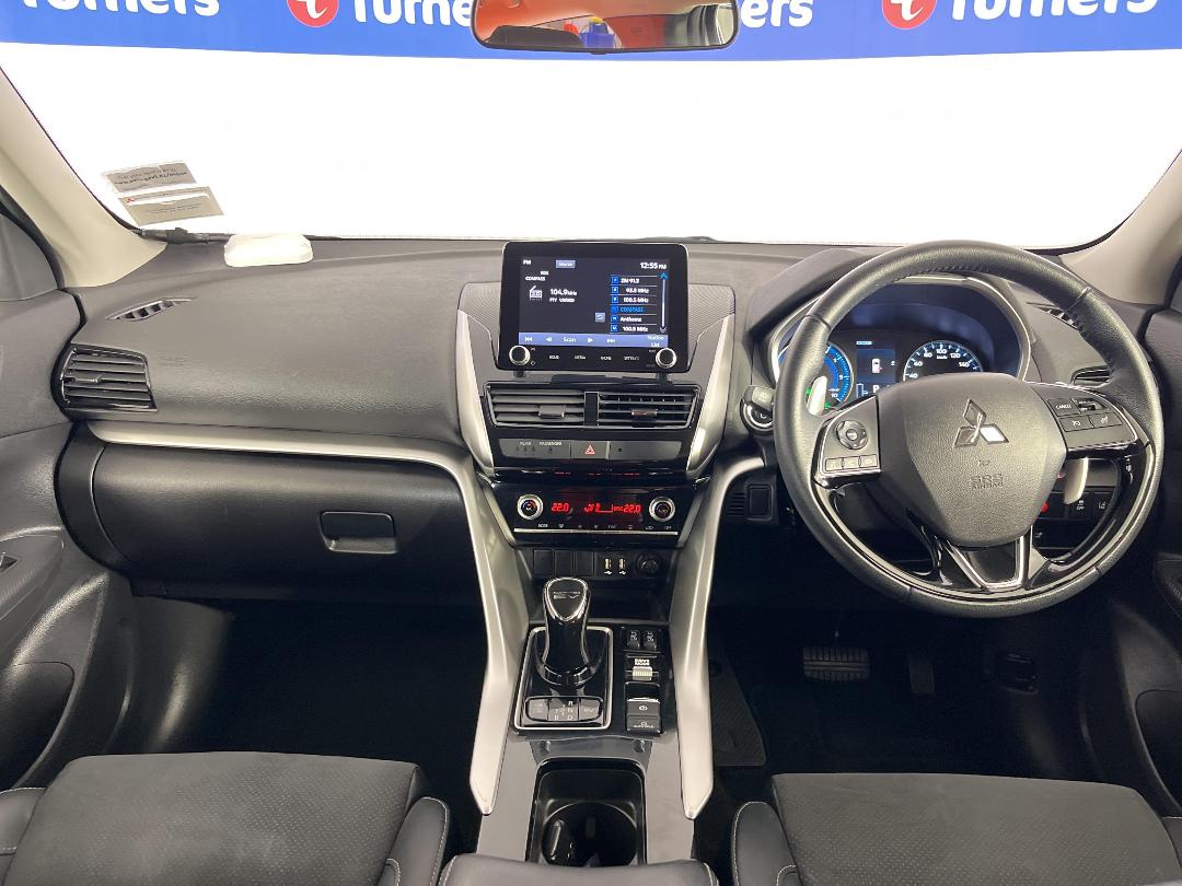 Photo '17' of Mitsubishi Eclipse Cross