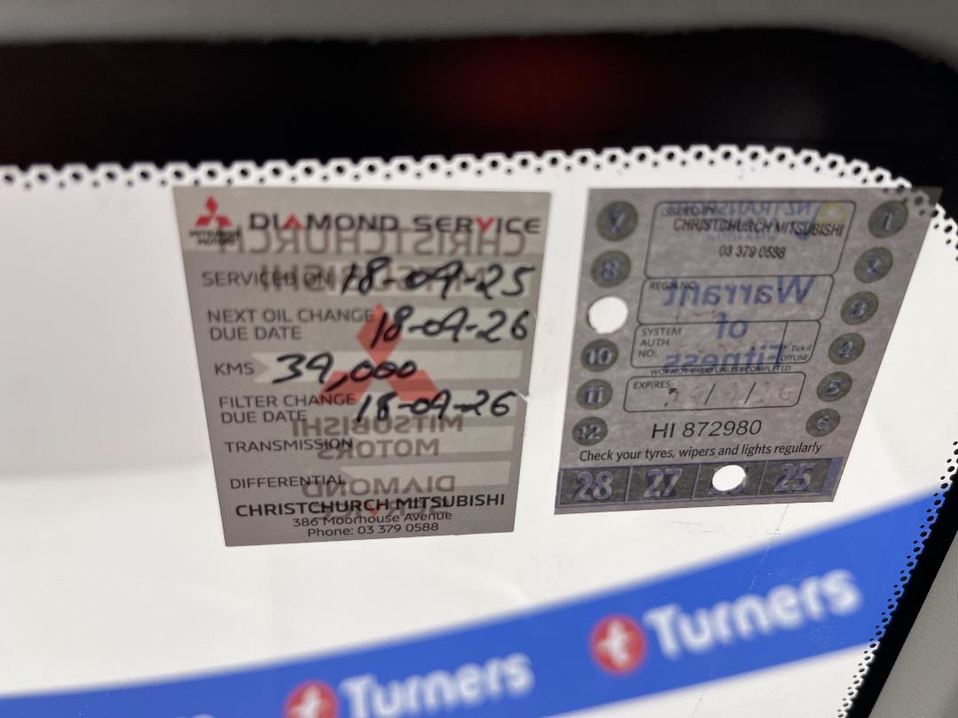 Photo '24' of Mitsubishi Eclipse Cross