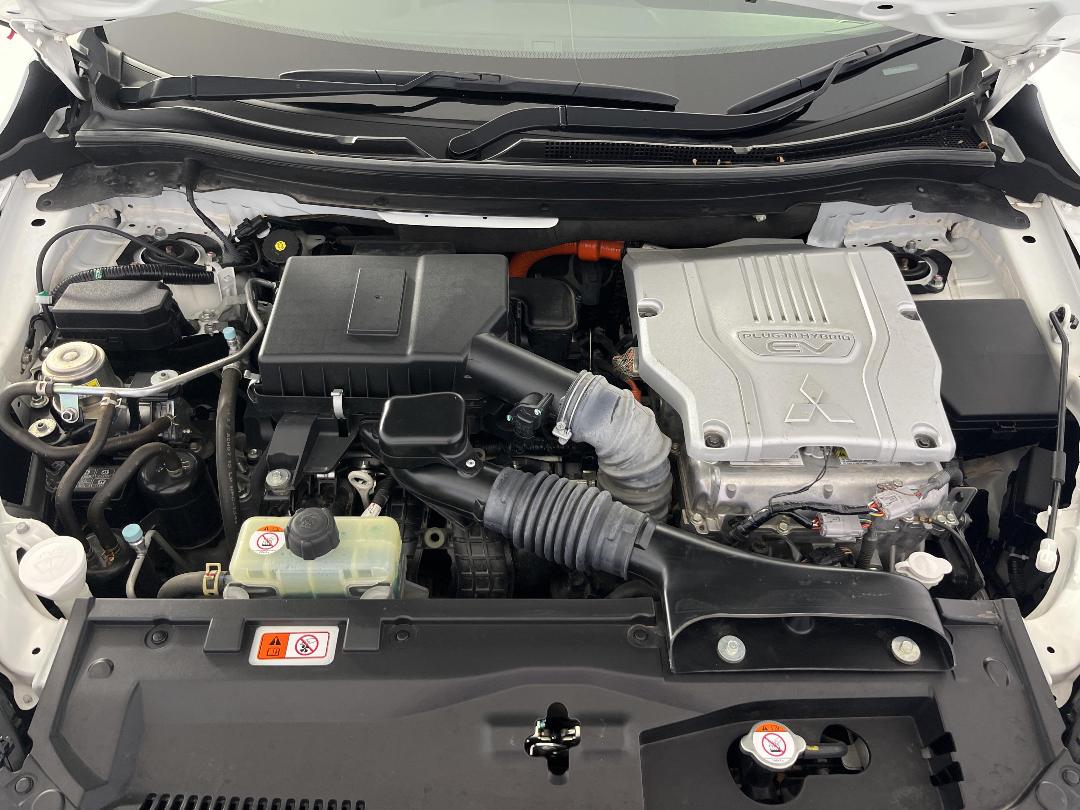 Photo '13' of Mitsubishi Eclipse Cross