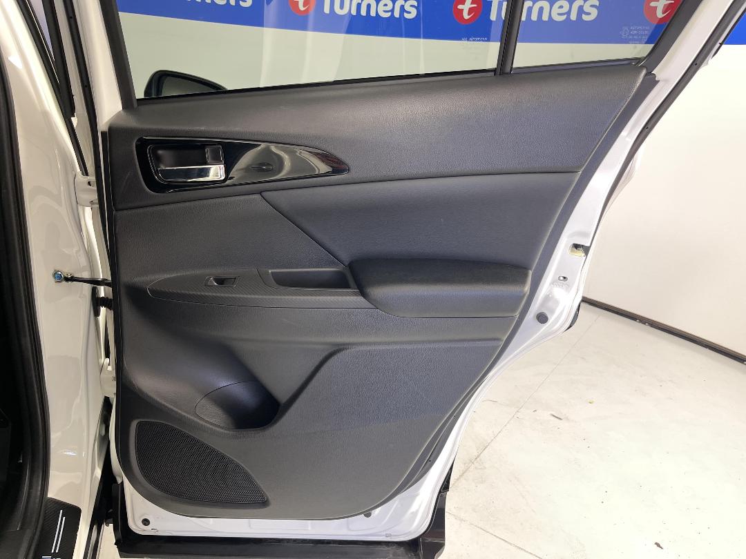 Photo '19' of Mitsubishi Eclipse Cross