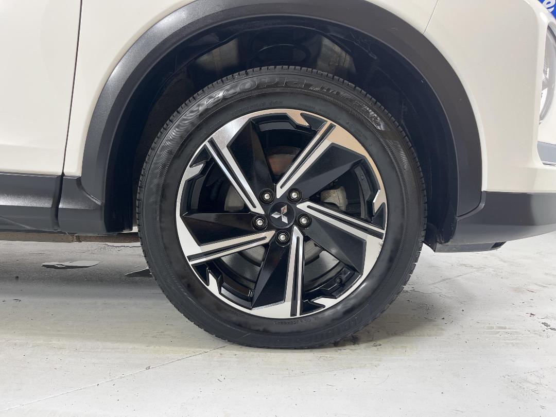 Photo '9' of Mitsubishi Eclipse Cross