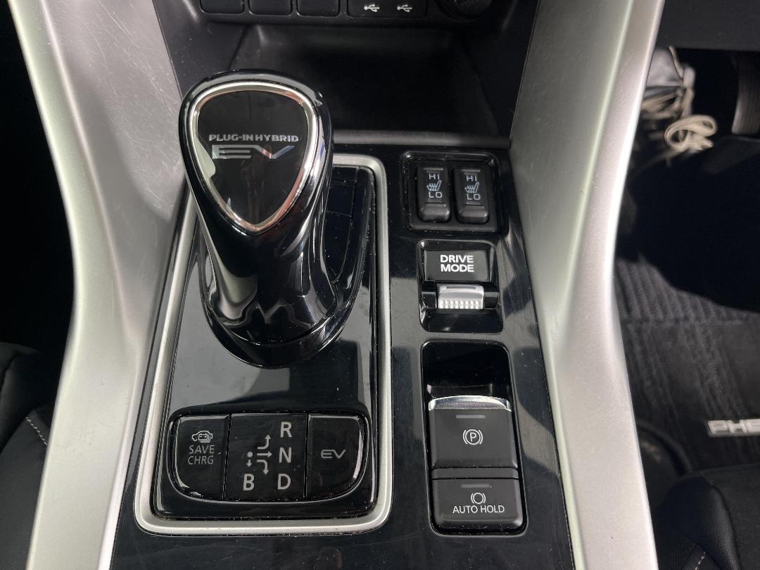 Photo '28' of Mitsubishi Eclipse Cross