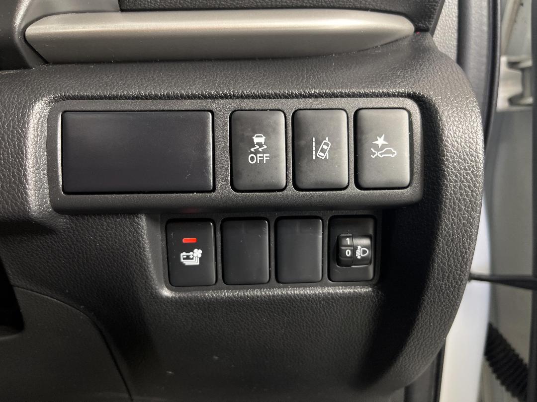 Photo '29' of Mitsubishi Eclipse Cross