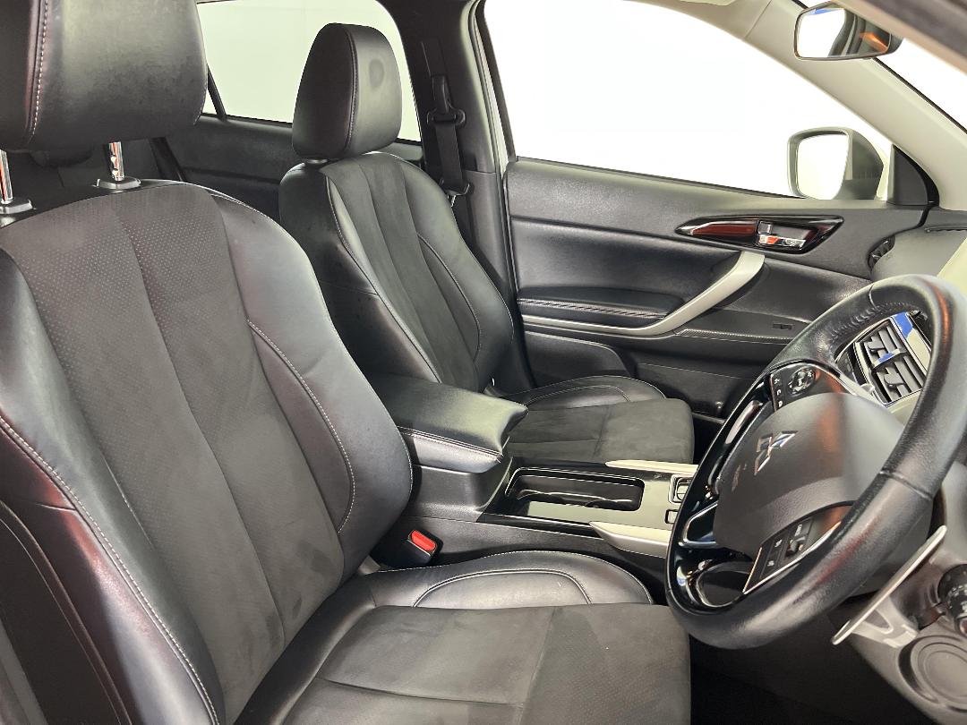 Photo '16' of Mitsubishi Eclipse Cross