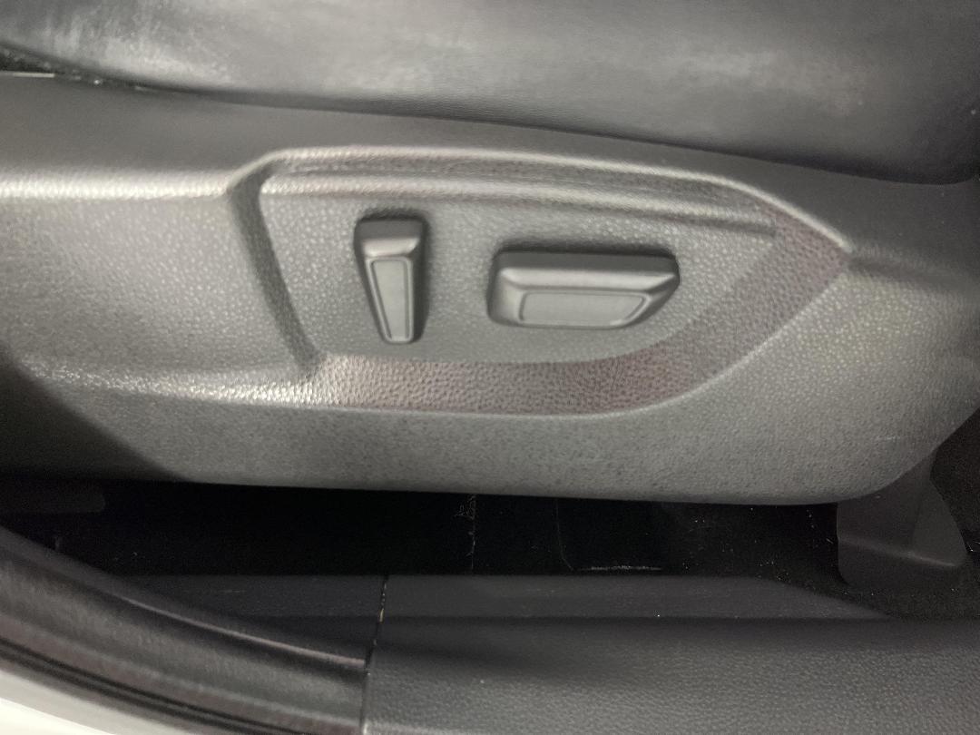 Photo '27' of Mitsubishi Eclipse Cross