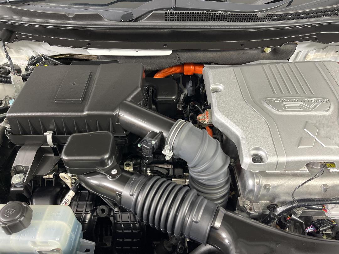 Photo '13' of Mitsubishi Eclipse Cross