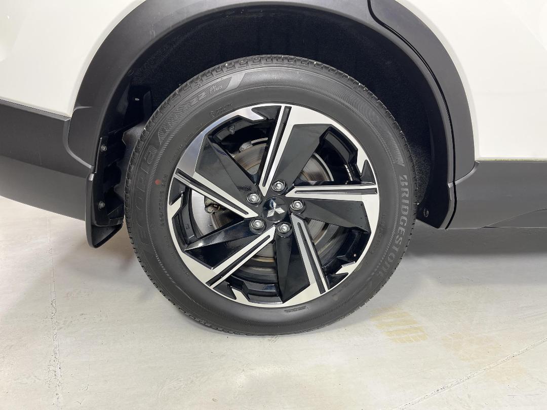 Photo '12' of Mitsubishi Eclipse Cross