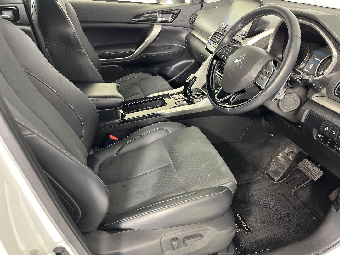 Photo '16' of Mitsubishi Eclipse Cross