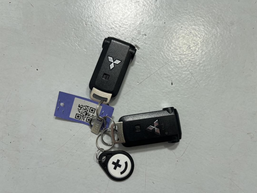 Photo '22' of Mitsubishi Eclipse Cross