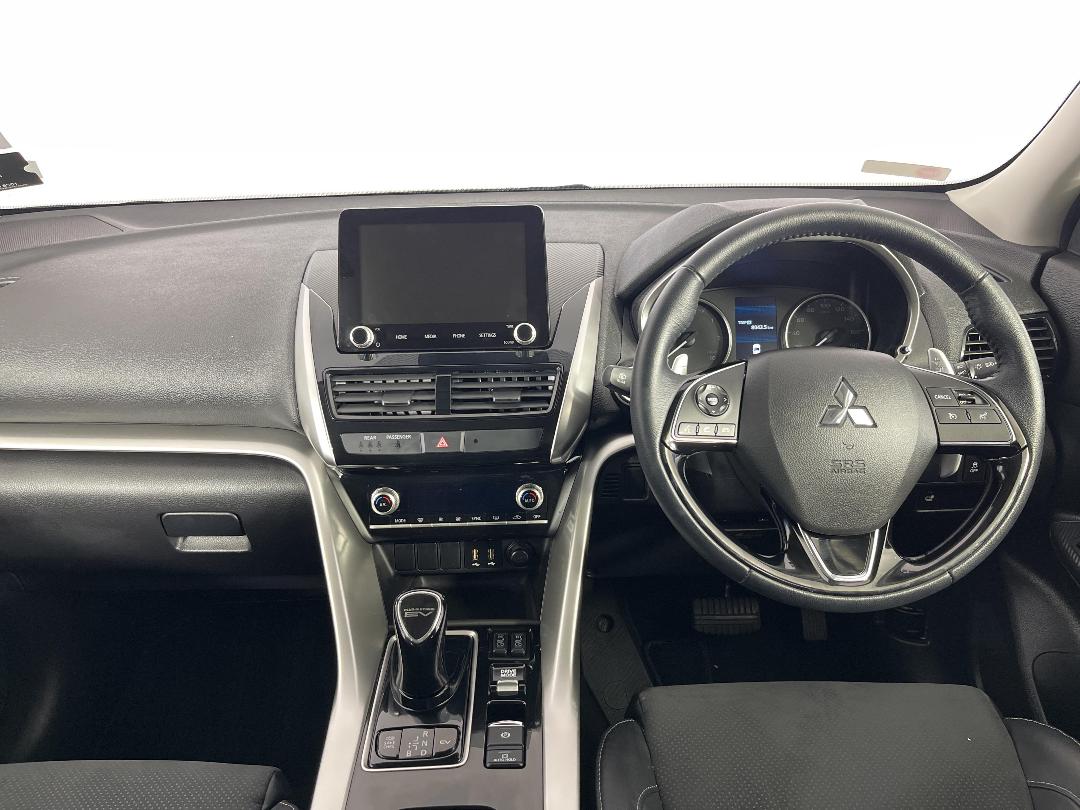 Photo '17' of Mitsubishi Eclipse Cross