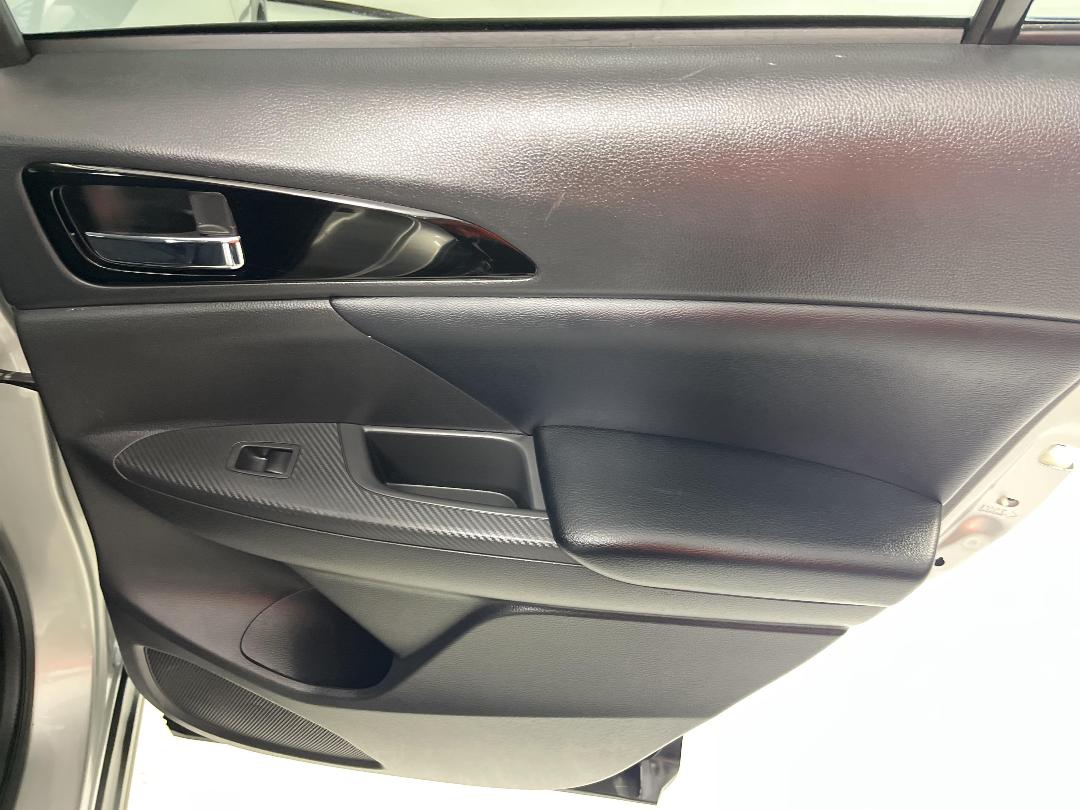 Photo '19' of Mitsubishi Eclipse Cross