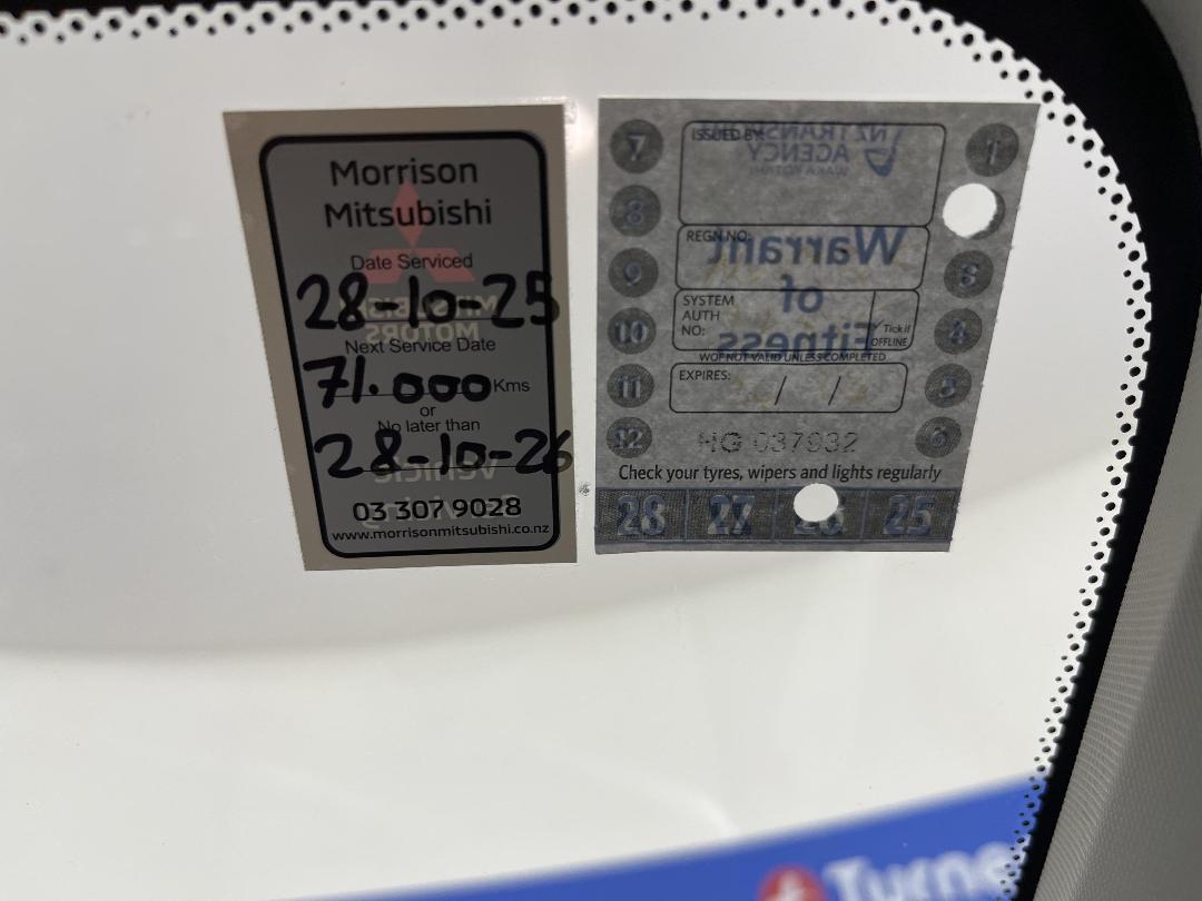 Photo '24' of Mitsubishi Eclipse Cross