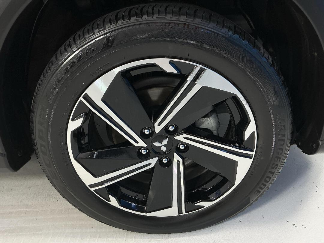 Photo '9' of Mitsubishi Eclipse Cross