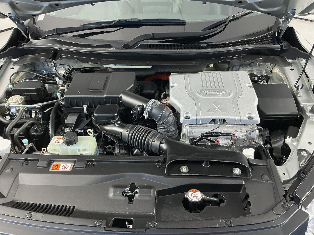 Photo '13' of Mitsubishi Eclipse Cross