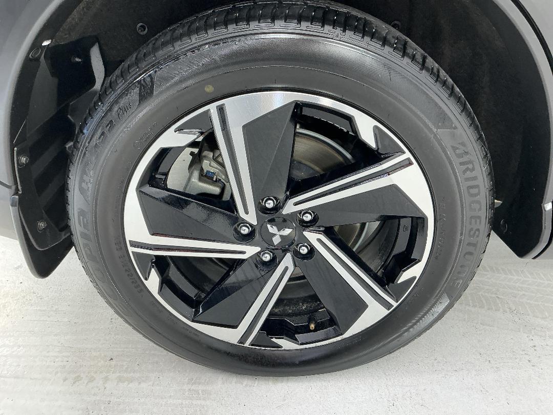 Photo '12' of Mitsubishi Eclipse Cross