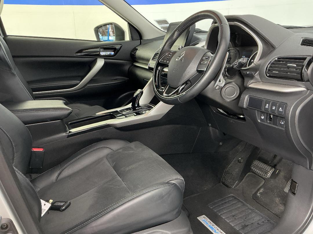 Photo '16' of Mitsubishi Eclipse Cross