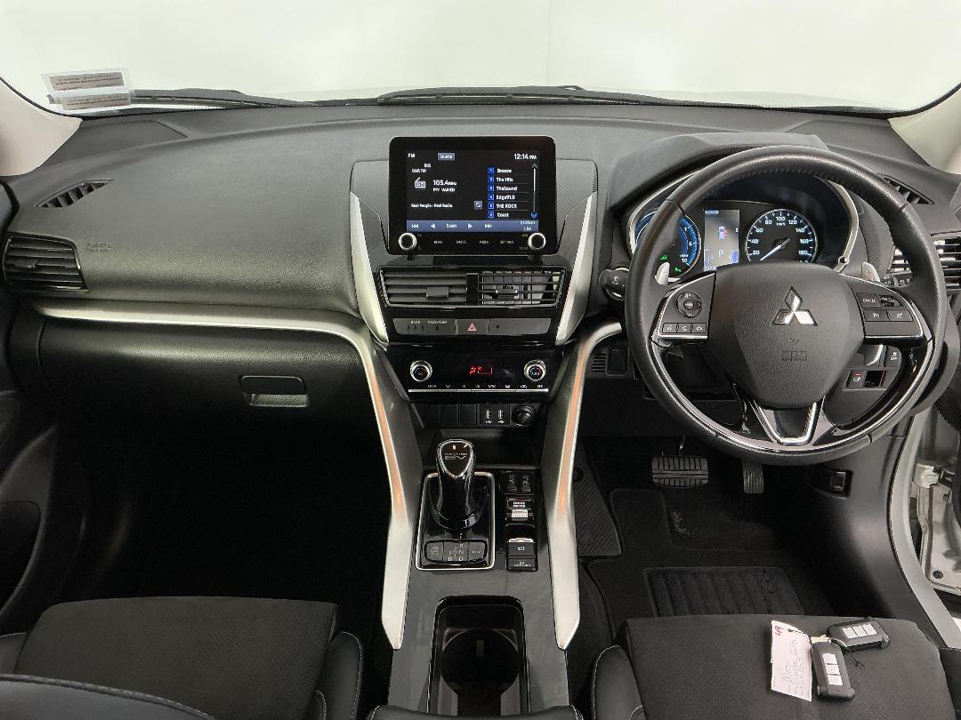 Photo '17' of Mitsubishi Eclipse Cross