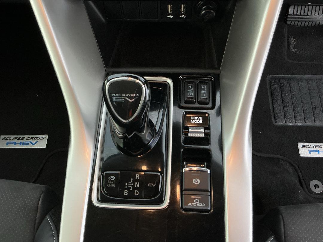 Photo '23' of Mitsubishi Eclipse Cross