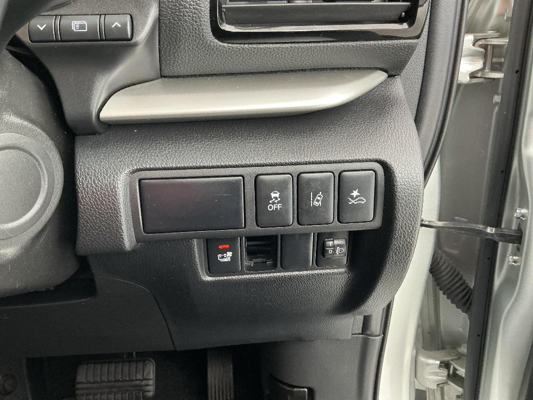 Photo '26' of Mitsubishi Eclipse Cross