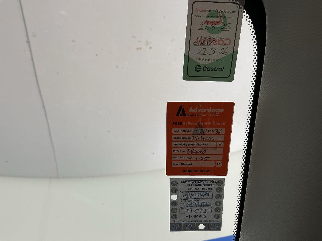 Photo '28' of Mitsubishi Eclipse Cross