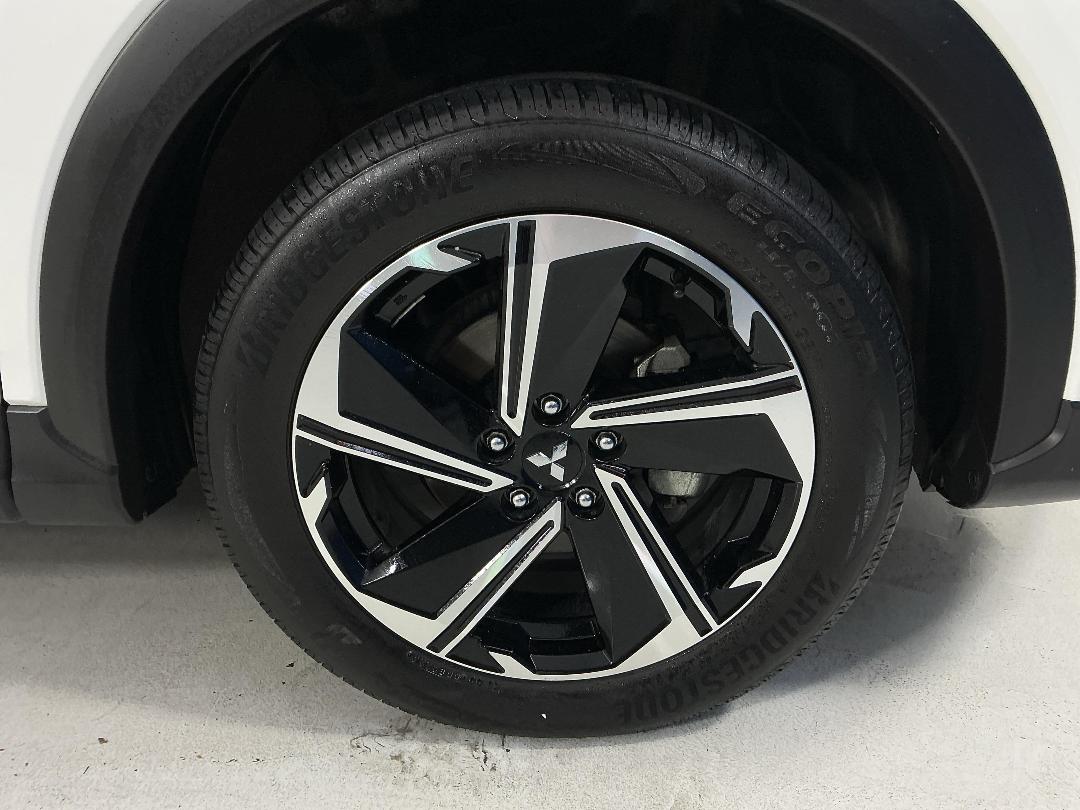 Photo '9' of Mitsubishi Eclipse Cross Photo '9' of Mitsubishi Eclipse Cross