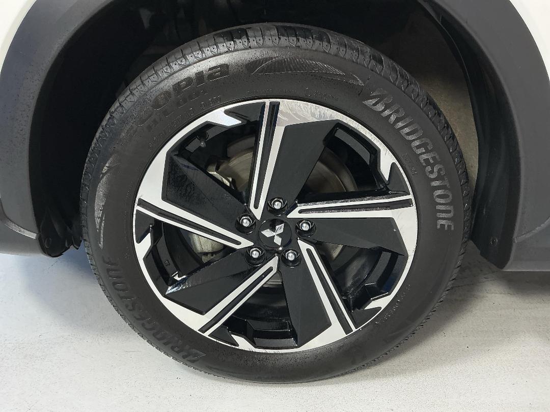 Photo '10' of Mitsubishi Eclipse Cross Photo '10' of Mitsubishi Eclipse Cross