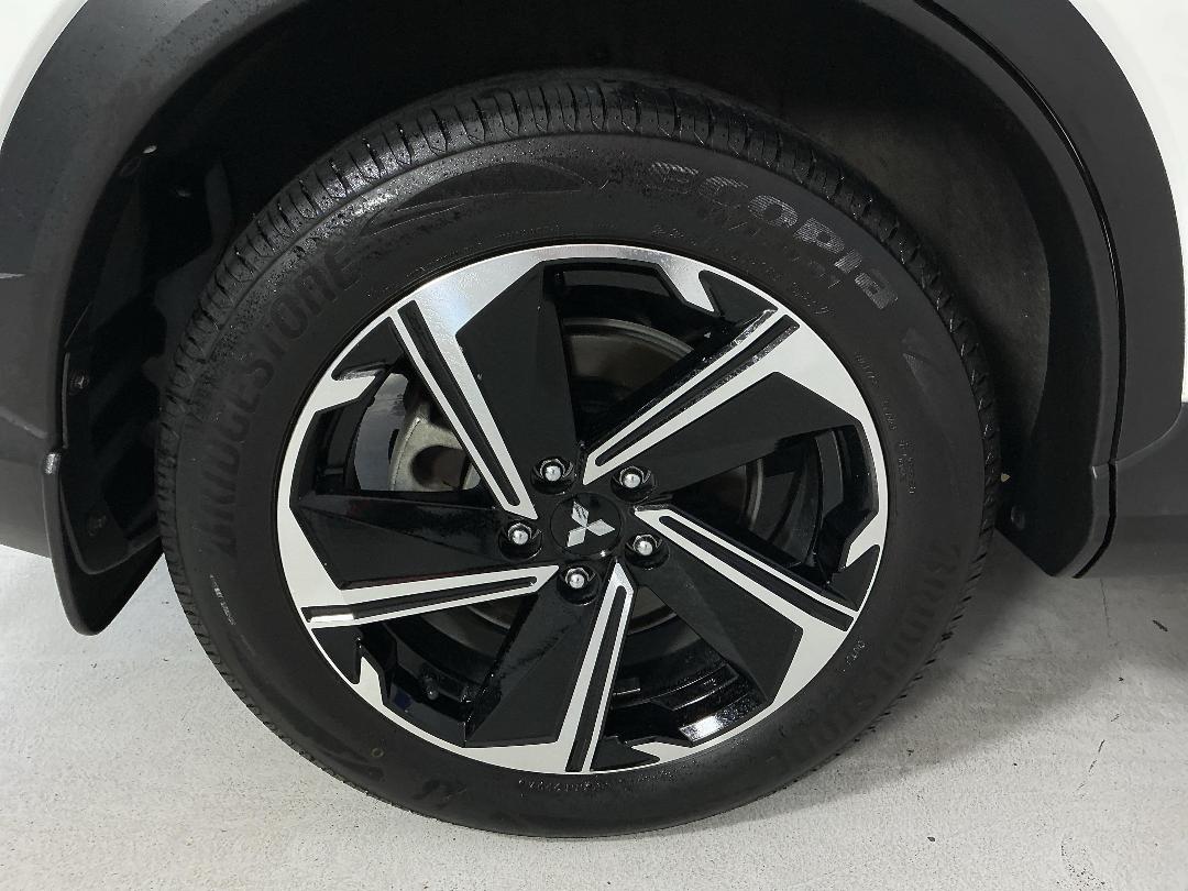 Photo '12' of Mitsubishi Eclipse Cross Photo '12' of Mitsubishi Eclipse Cross