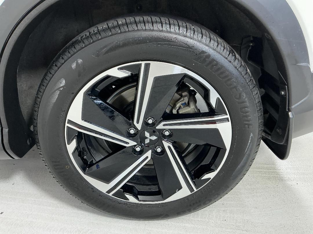 Photo '11' of Mitsubishi Eclipse Cross Photo '11' of Mitsubishi Eclipse Cross