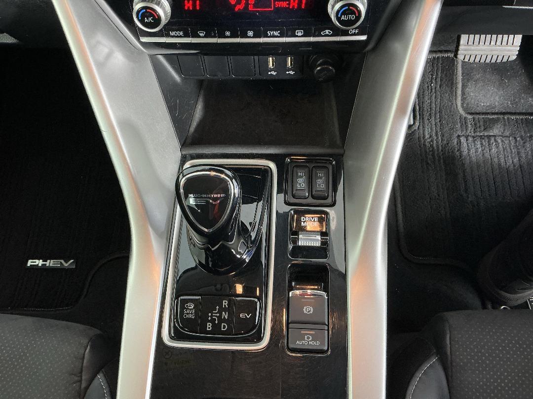 Photo '23' of Mitsubishi Eclipse Cross Photo '23' of Mitsubishi Eclipse Cross