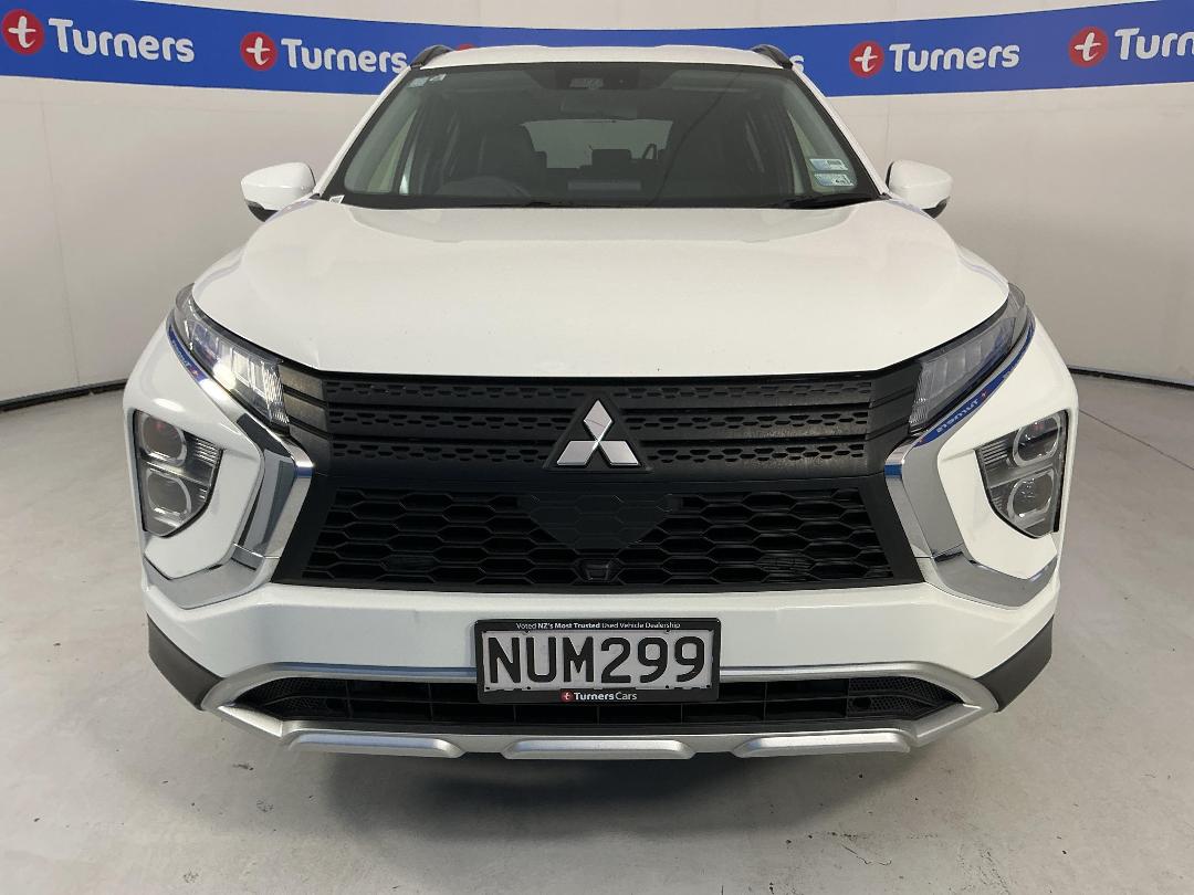 Photo '2' of Mitsubishi Eclipse Cross Photo '2' of Mitsubishi Eclipse Cross