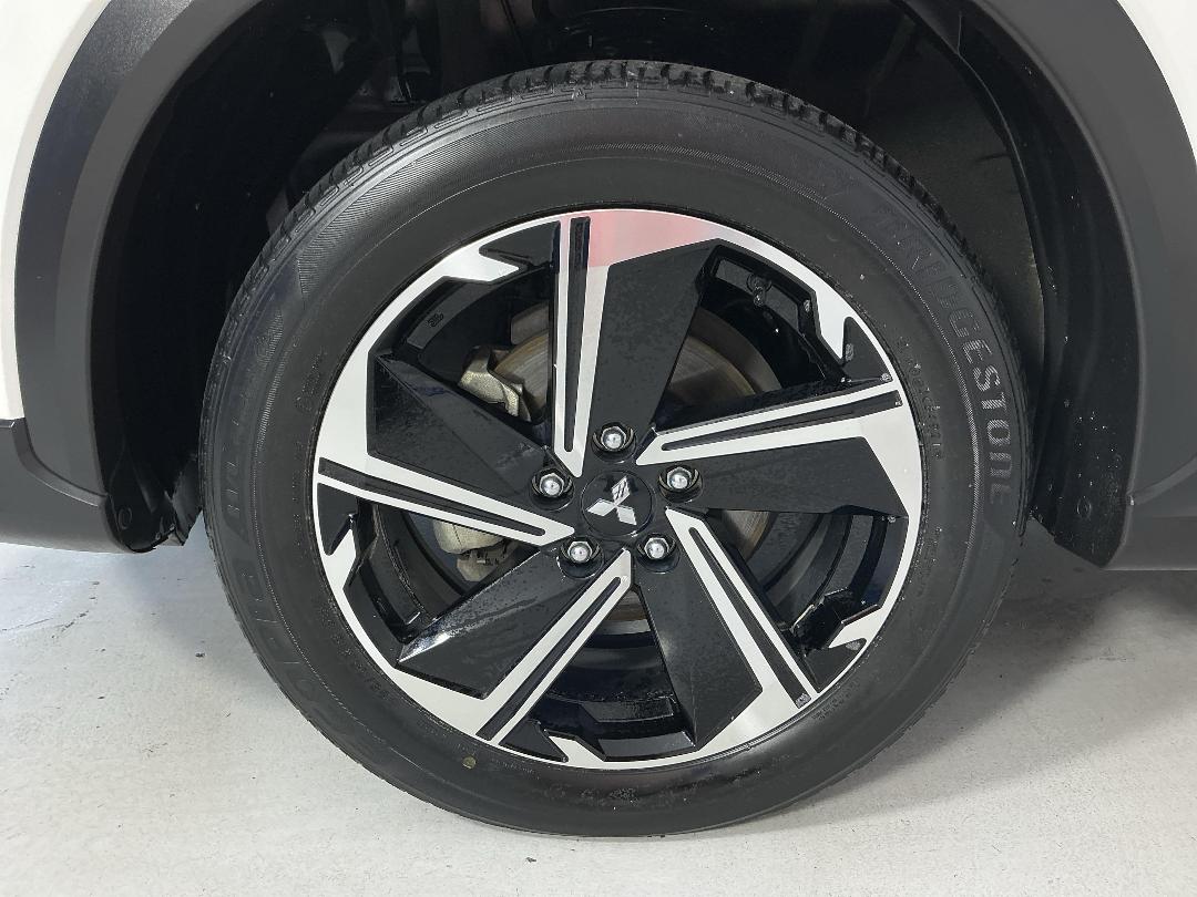 Photo '10' of Mitsubishi Eclipse Cross Photo '10' of Mitsubishi Eclipse Cross