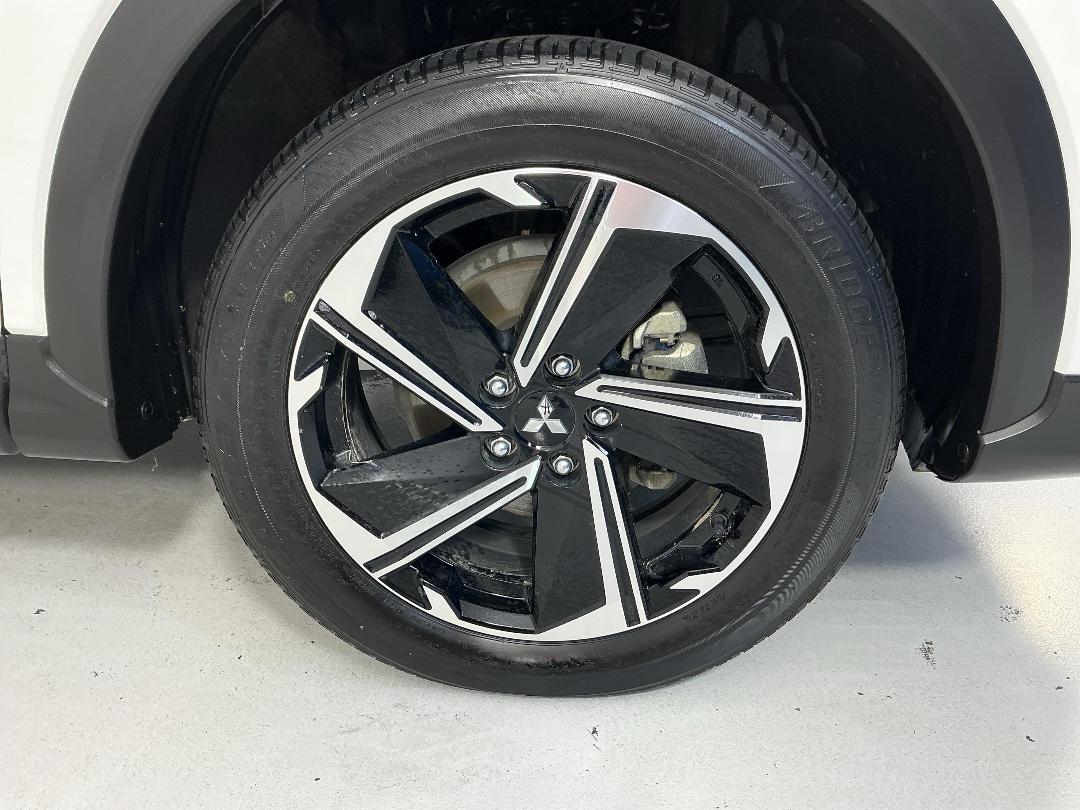 Photo '9' of Mitsubishi Eclipse Cross Photo '9' of Mitsubishi Eclipse Cross