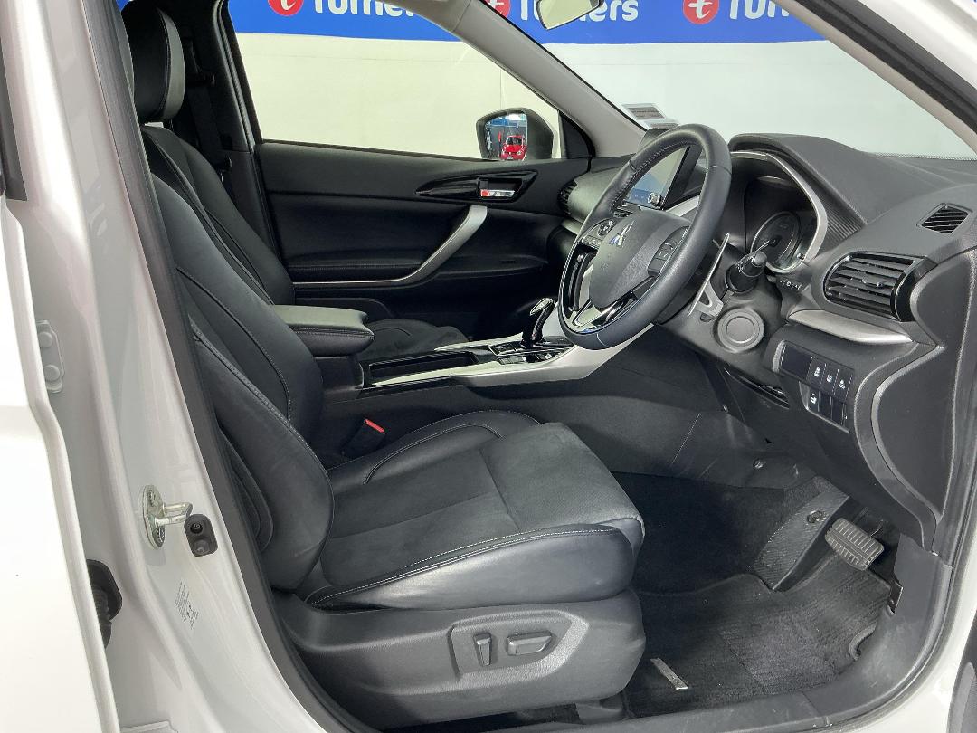 Photo '16' of Mitsubishi Eclipse Cross Photo '16' of Mitsubishi Eclipse Cross