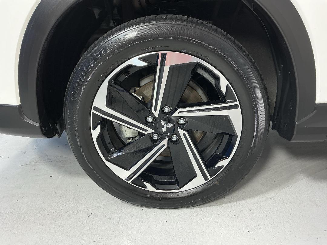 Photo '10' of Mitsubishi Eclipse Cross Photo '10' of Mitsubishi Eclipse Cross