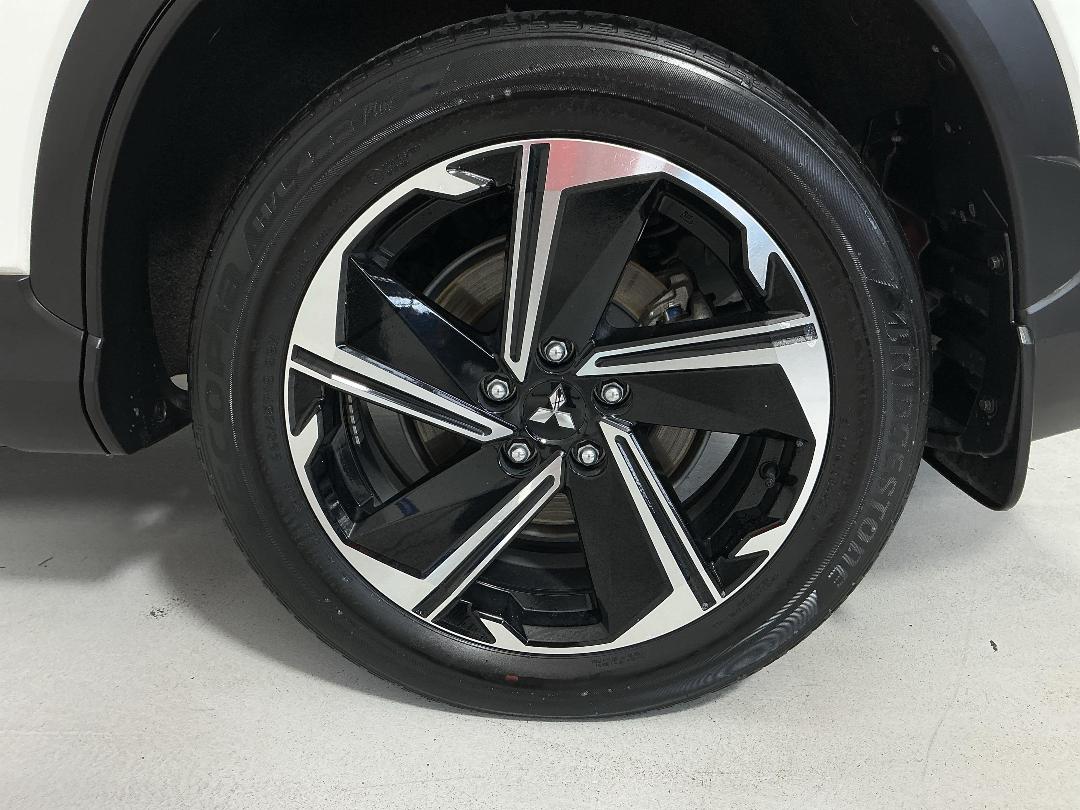 Photo '11' of Mitsubishi Eclipse Cross Photo '11' of Mitsubishi Eclipse Cross