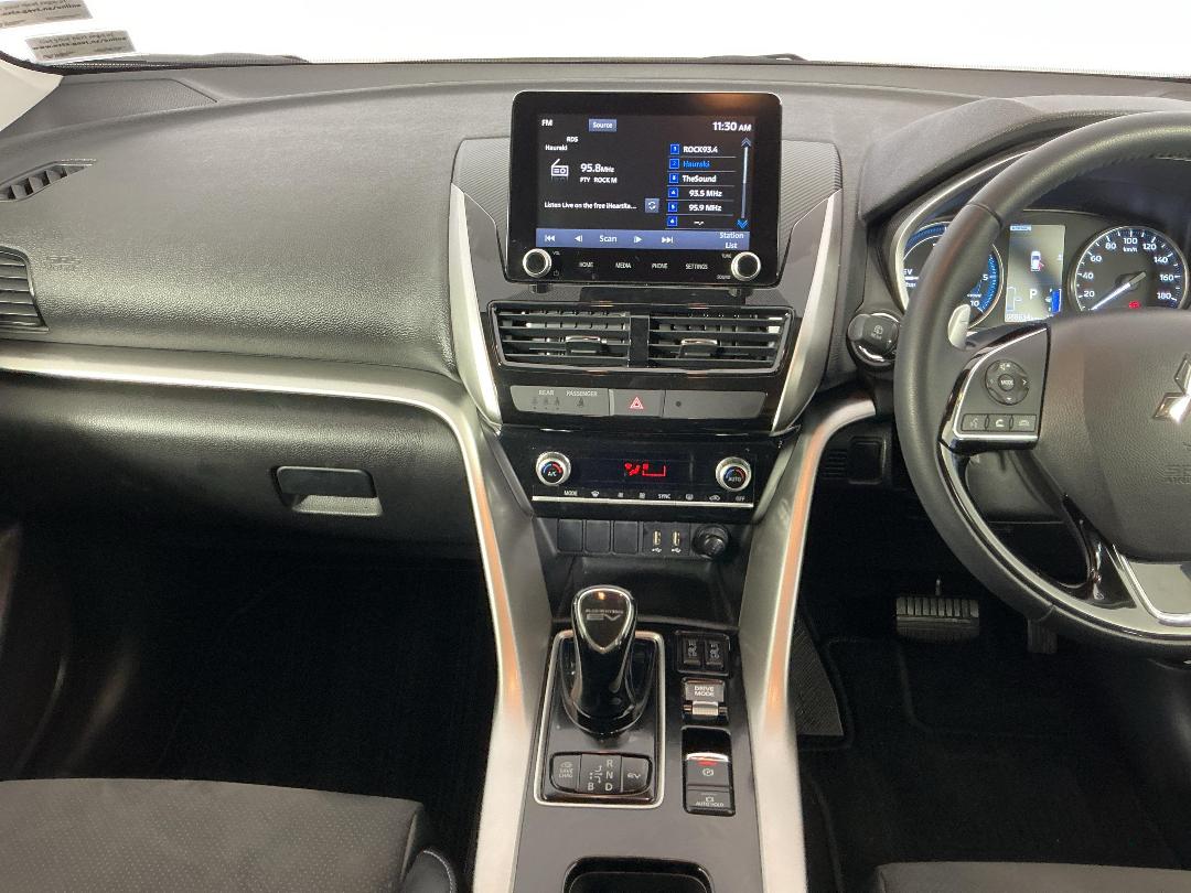 Photo '18' of Mitsubishi Eclipse Cross Photo '18' of Mitsubishi Eclipse Cross