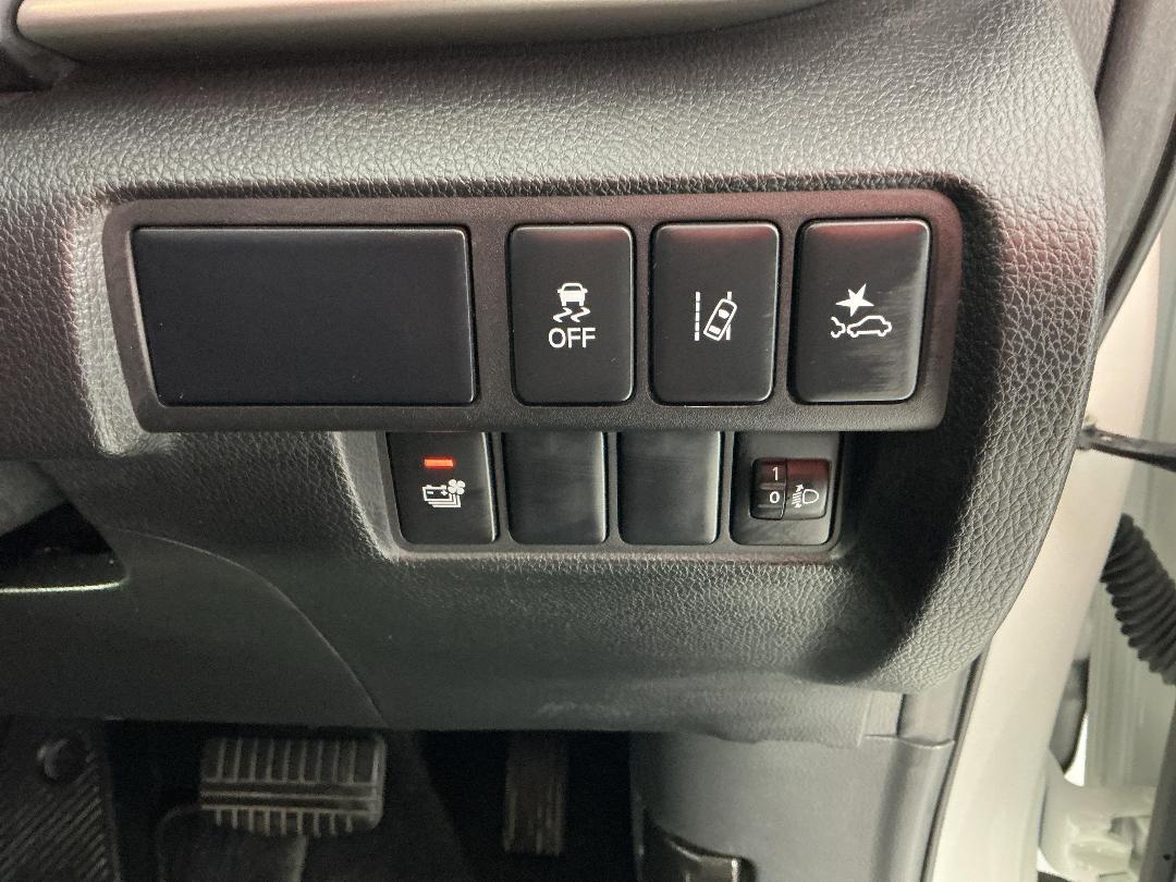 Photo '24' of Mitsubishi Eclipse Cross Photo '24' of Mitsubishi Eclipse Cross