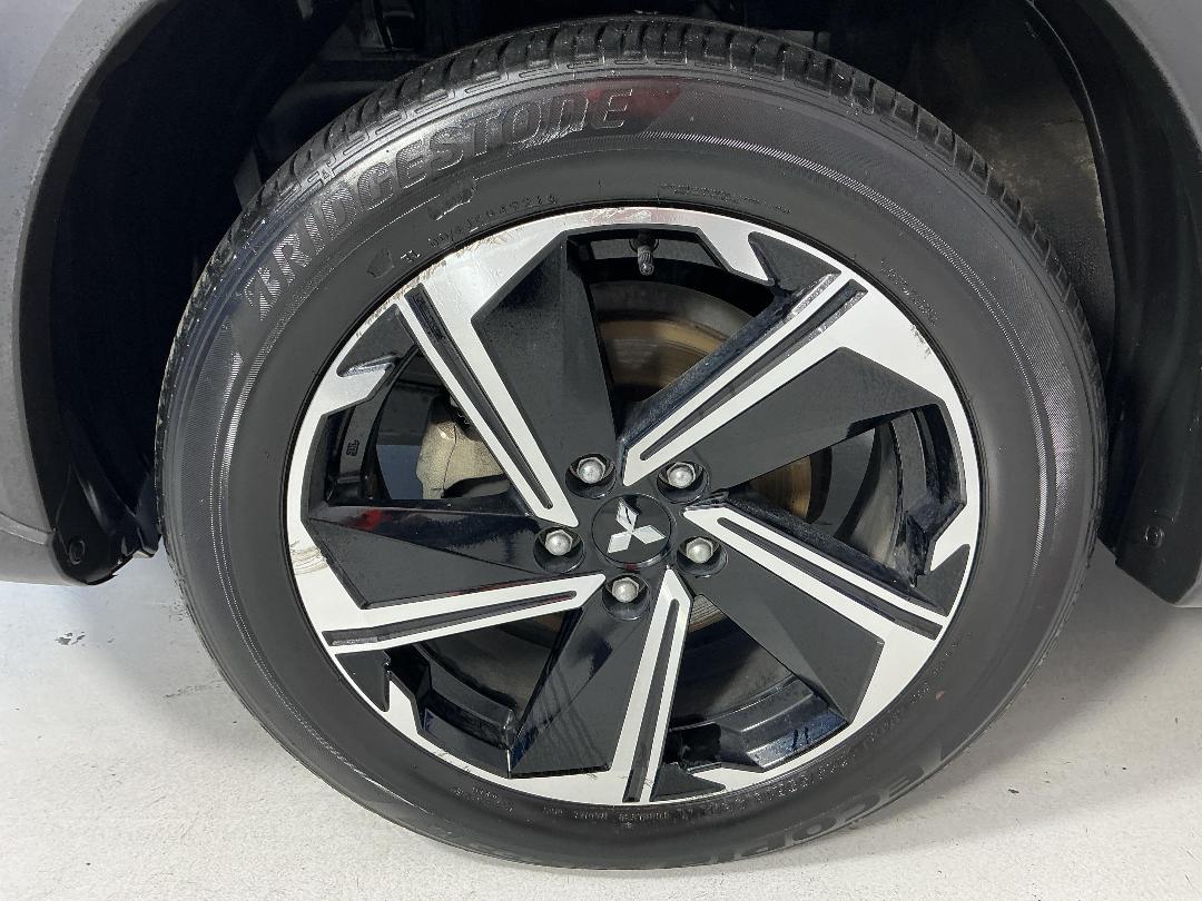 Photo '10' of Mitsubishi Eclipse Cross Photo '10' of Mitsubishi Eclipse Cross