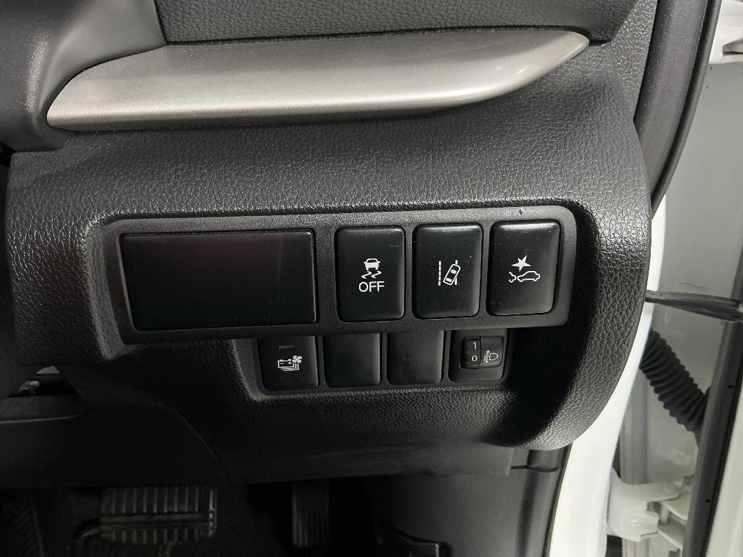 Photo '26' of Mitsubishi Eclipse Cross Photo '26' of Mitsubishi Eclipse Cross