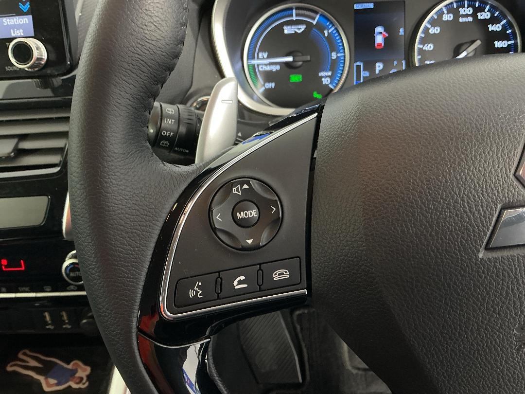 Photo '24' of Mitsubishi Eclipse Cross Photo '24' of Mitsubishi Eclipse Cross