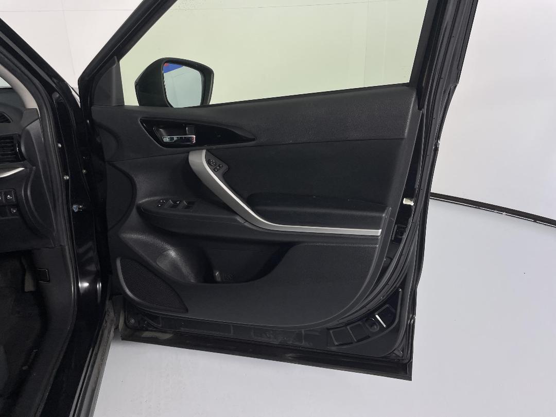 Photo '15' of Mitsubishi Eclipse Cross