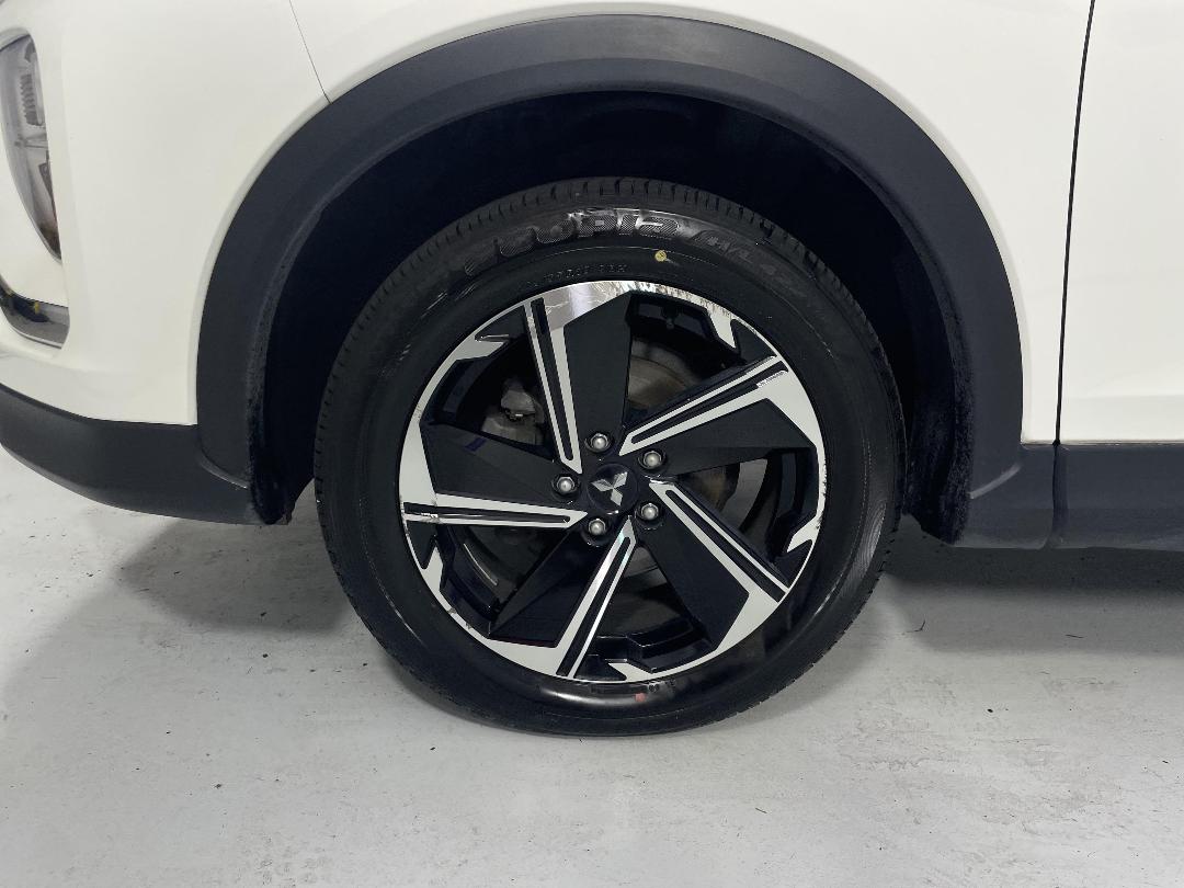 Photo '10' of Mitsubishi Eclipse Cross